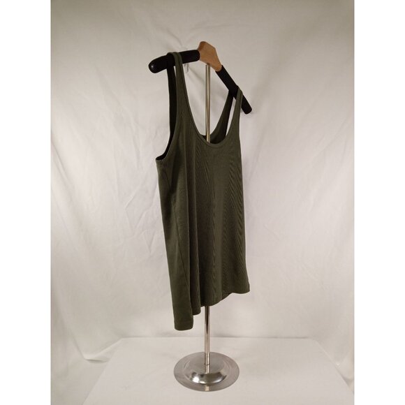 Old Navy Olive Green & Sage Green Slim Fit First Layer Tank Top Size Large - Picture 13 of 16